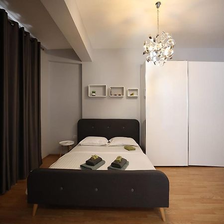Arkle Apartment 3 Tirana Buitenkant foto