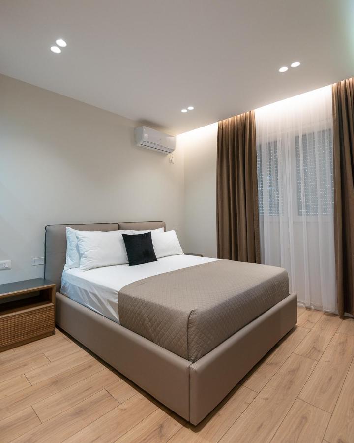 Arkle Apartment 3 Tirana Buitenkant foto
