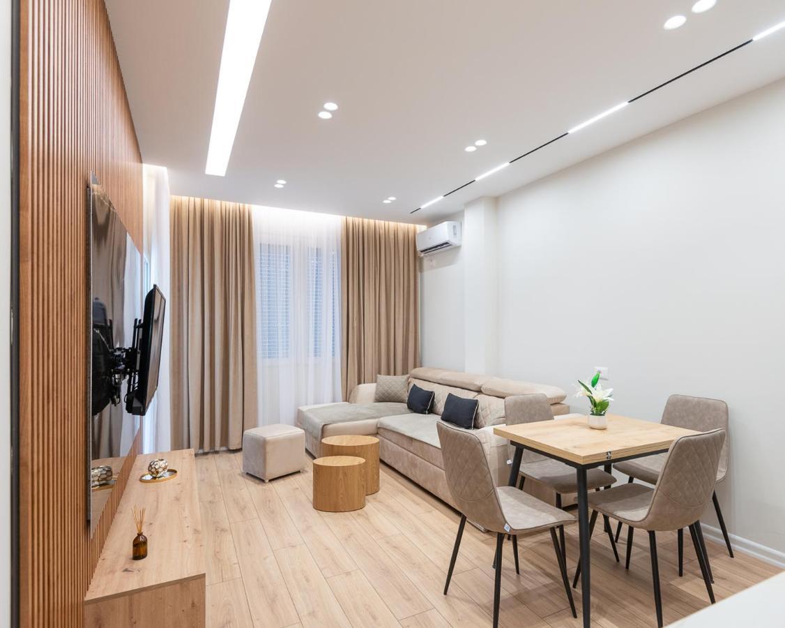 Arkle Apartment 3 Tirana Buitenkant foto