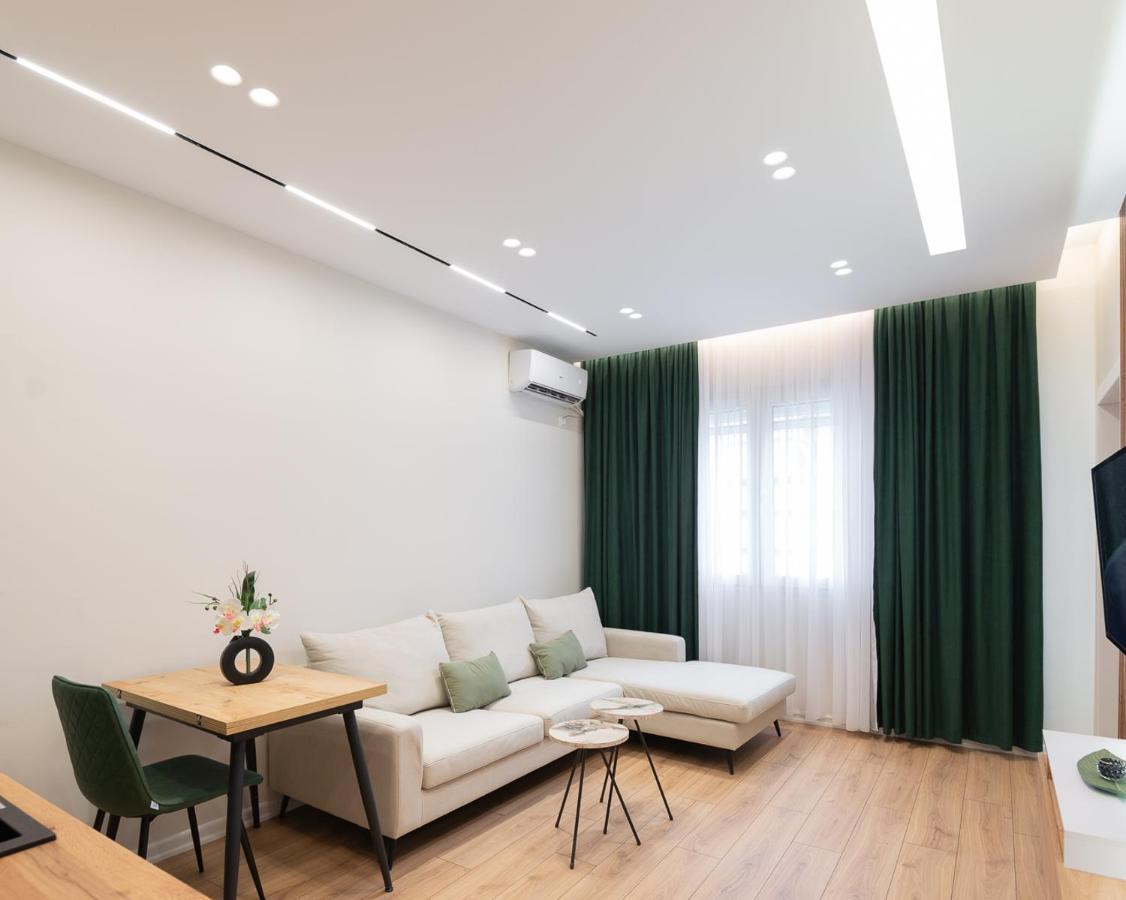 Arkle Apartment 3 Tirana Buitenkant foto