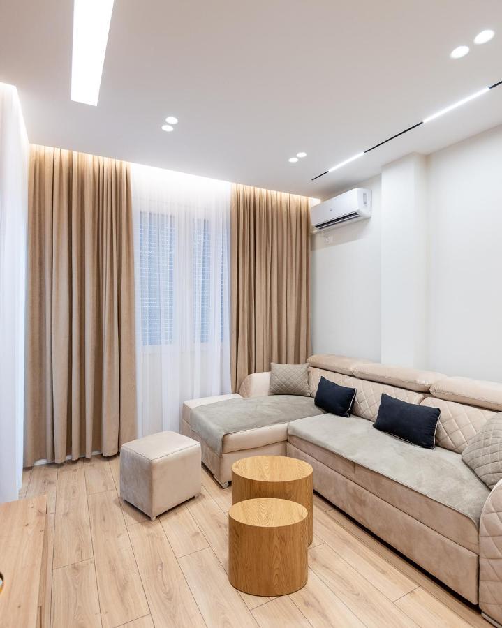 Arkle Apartment 3 Tirana Buitenkant foto